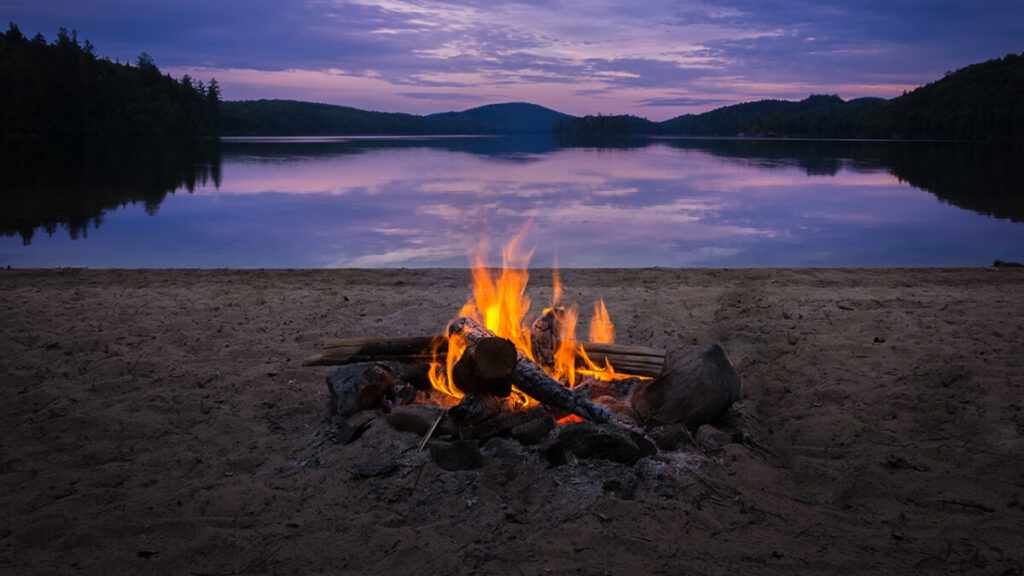 campfire - solo camping